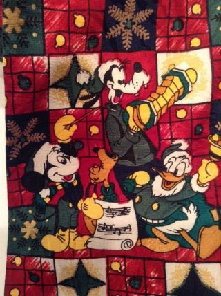 Disney Mickey Mouse Donald Duck Goofy Necktie Red Green White Christmas Tie