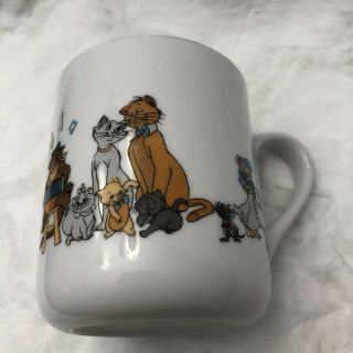 Vintage Walt Disney Productions Aristocats Gold Rim Coffee Mug Cup Disneyland