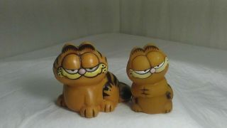 Garfield Figure Toy Set Of 2 Cartoon Character 1978 1981