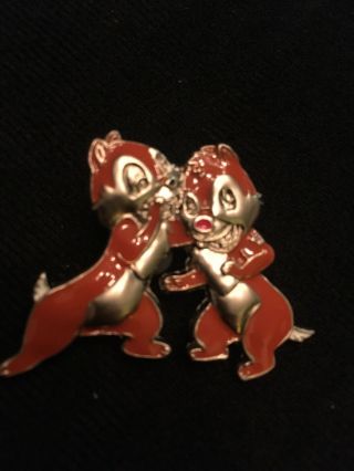 Disney Pin Gold Card Series Chip And Dale Limited Edition Of 1500