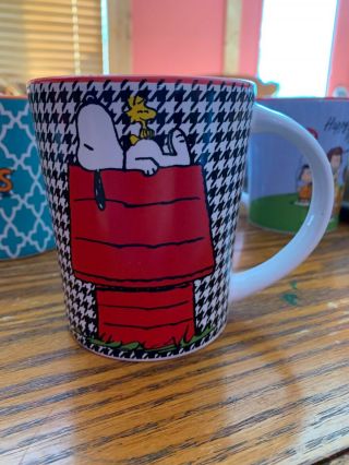 Peanuts Snoopy And Woodstock On Doghouse Mug By Gibson 15 Oz Mug