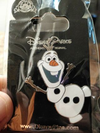 2014 Disney Frozen Snowman Olaf Pin With Packing