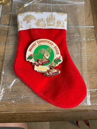 Wdw 2005 Jiminy Cricket / Merry Christmas Santa Suit Match Box Pin Le Of 3000