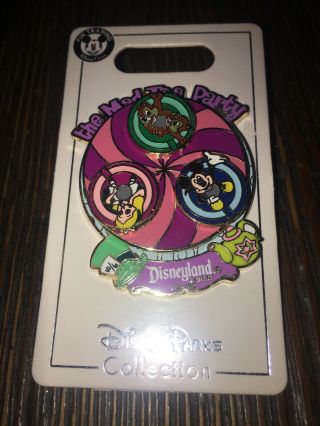 Disney Parks The Mad Tea Party 3d Spinner Pin 43413 Mickey Alice Chip & Dale