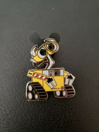 Disney Pin Wall - E (only) 77148