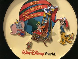 Walt Disney World 2000 Cast Member Holiday Celebration 5 Pin Set