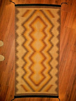 Tightly Woven NAVAJO NAVAHO Indian Rug.  Raised Outline Design.  ExCond.  NR 2
