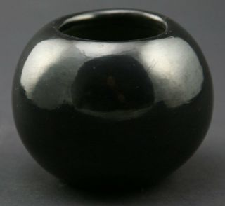 Maria Martinez (1887 - 1980) - San Ildefonso Black Polished Jar,  c.  1960 2