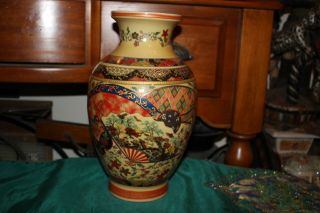 Quality Chinese Porcelain Vase - Flowers Trees - Detailed Patterns - Signed Bottom
