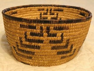 Primitive Northwest Coast Native American Indian Handwoven Basket