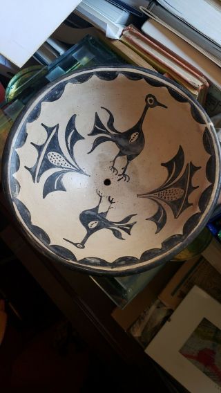 A Classic Antique Santo Domingo (kewa) Pueblo Pottery Bowl