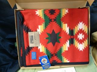 Collectible Pendleton Blanket Wrapped In Tradition Autographed By Cm Bishop Iii