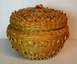 Native American Penobscot Passamaquoddy Maine Indian Spit Ash Sweet Grass Basket