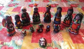 Lovely Hand Beaded Huichol Mexican Folk Art Nativity Set