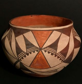Historic Acoma Polychrome Pottery Jar,  Classic Designs,  Exceptional Paint Surface