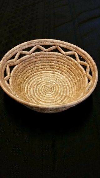 Eskimo - Inuit Round Coiled Grass Bowl By Garmel Rich