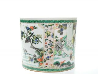 A Chinese Famille Verte Porcelain Brush Pot 2