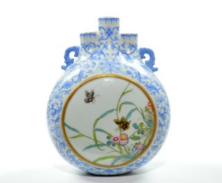A Very Fine Chinese Famille Rose Porcelain Moon Flask Vase 3