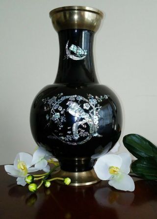 Vintage Tall Vase Black Lacquer Inlaid Mother - Of - Pearl Birds Blossom Tree