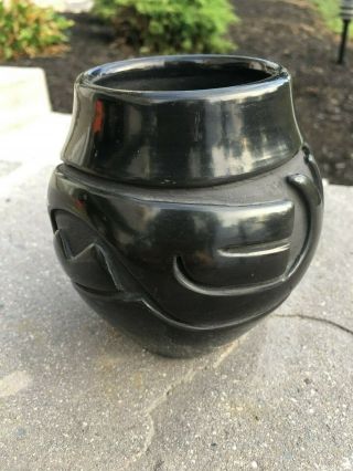 Santa Clara Pueblo Indian Pottery Vase Blackware Signed 4.  5 " By 4 "