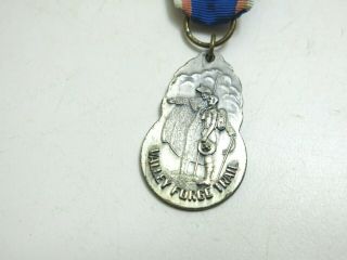 VINTAGE 1960 ' S ? BOY SCOUTS BSA COUNCIL - VALLEY FORGE TRAIL MEDAL / AWARD PIN 2