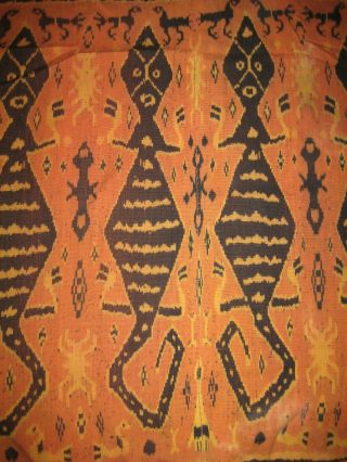 Indonesia Ikat Textile Blanket Weave Southeast Asia Sumba Shawl Lizard Half Loom
