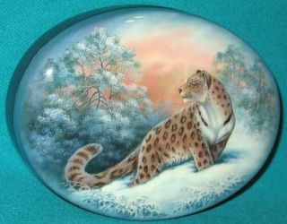 Wonderful " Snow Leopard " Russian Hand Painted Fedoskino Oval Lacquer Box