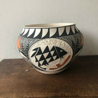 Vintage ACOMA Pueblo Mexico Painted Pottery BOWL - Signed by Gloria Salvador 2