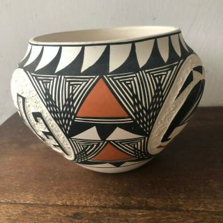 Vintage ACOMA Pueblo Mexico Painted Pottery BOWL - Signed by Gloria Salvador 3