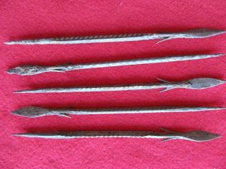5 North American Metal Spear Tips,  5 Northern Plains Metal Arrow Tips.  Co - 01193