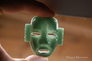 Large Mexican Olmec Face Carving Pendant In Guatemalan Jadeite Jade Necklace 01