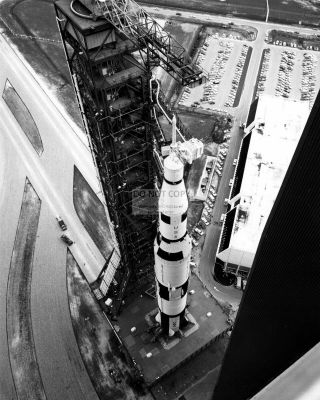 Saturn V Rocket Rolls Out Of Vehicle Assembly Building 8x10 Nasa Photo (ep - 945)