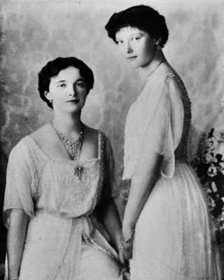 8x10 Photo: Olga & Tatiana Romanov Of Russia,  Daughters Of Tsar Nicholas Ii