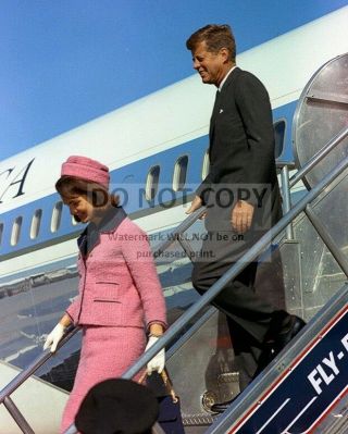 President John F.  Kennedy & Jackie Arrive In Dallas 112263 - 8x10 Photo (bb - 851)