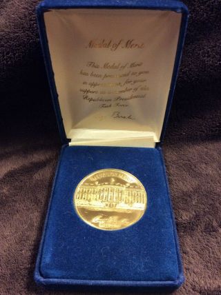 George H Bush Gold Medal Of Merit Republican Task Force Coin In Case Vintage