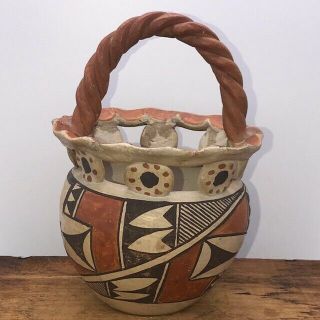 Isleta Pueblo Clay Basket With Handle,  H:6.  5”x Dia: 4.  5” Native American Pottery