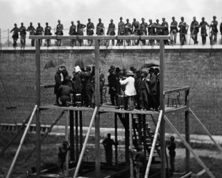 8x10 Photo: Adjusting Ropes For Hanging Execution Of Lincoln Conspirators