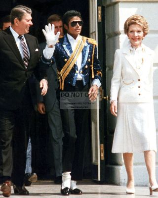 President Ronald Reagan And Nancy With Michael Jackson - 8x10 Photo (aa - 057)