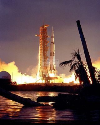 Launch Of Apollo 14 Saturn V Rocket To The Moon - 8x10 Nasa Photo (ep - 430)