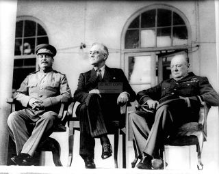 Stalin,  Roosevelt And Churchill During Tehran Conference - 8x10 Photo (ep - 109)