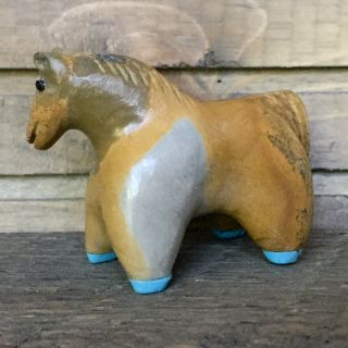 Zuni Fetish - Native American - Zuni Animal Carving - Mellow Horse - Hayes Leekya
