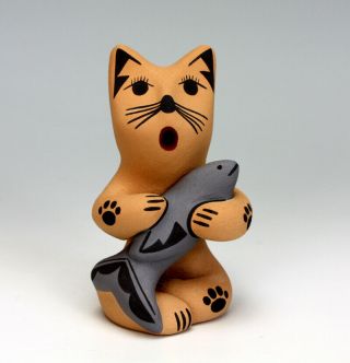 Jemez Pueblo American Indian Pottery Cat Figurine 1 - Darrick Tsosie