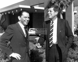 Senator John F.  Kennedy & Frank Sinatra At The Sands 1960 - 8x10 Photo (aa - 268)