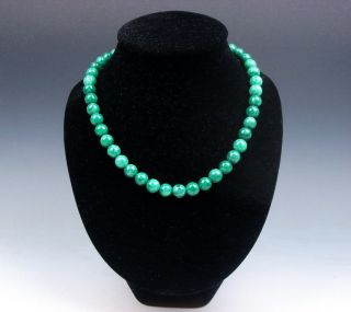 18 Inches Green Jade Beads Necklace 0.  9cm Beads Thickness 12251801