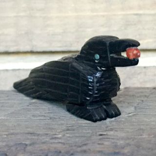 Zuni Fetish - Native American - Zuni Animal Carving - Black Raven w/Berry - E.  Mackel 2