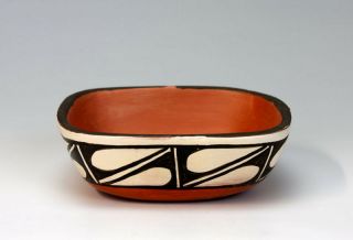 Kewa - Santo Domingo Pueblo American Indian Pottery Bowl - Miriam Lucero