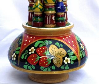 SAINT BASIL’S CATHEDRAL MUSICAL BOX Hand Carved Hand Painted Signed 3