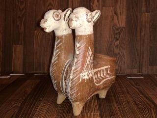Unusual Peruvian Peru Quinua Pottery Two 2 Headed Llama Ethnic Statue Vase