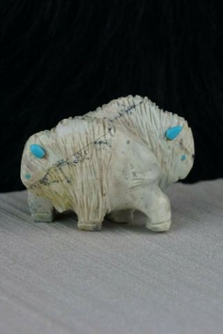 White Buffaloes Zuni Fetish Carving - Kevin Quam
