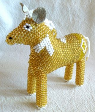 Zuni Beaded Palomino Horse Mabel Ghahate (1925 - 2012) Gold And White